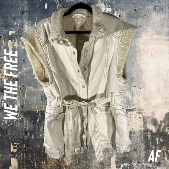WE THE FREE ETTA SHERPA VEST NATURAL NEW NWT Medium - Picture 3 of 5